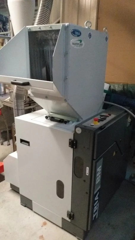 Broyeur TRIA pour la préparation des matières plastiques au CRITT