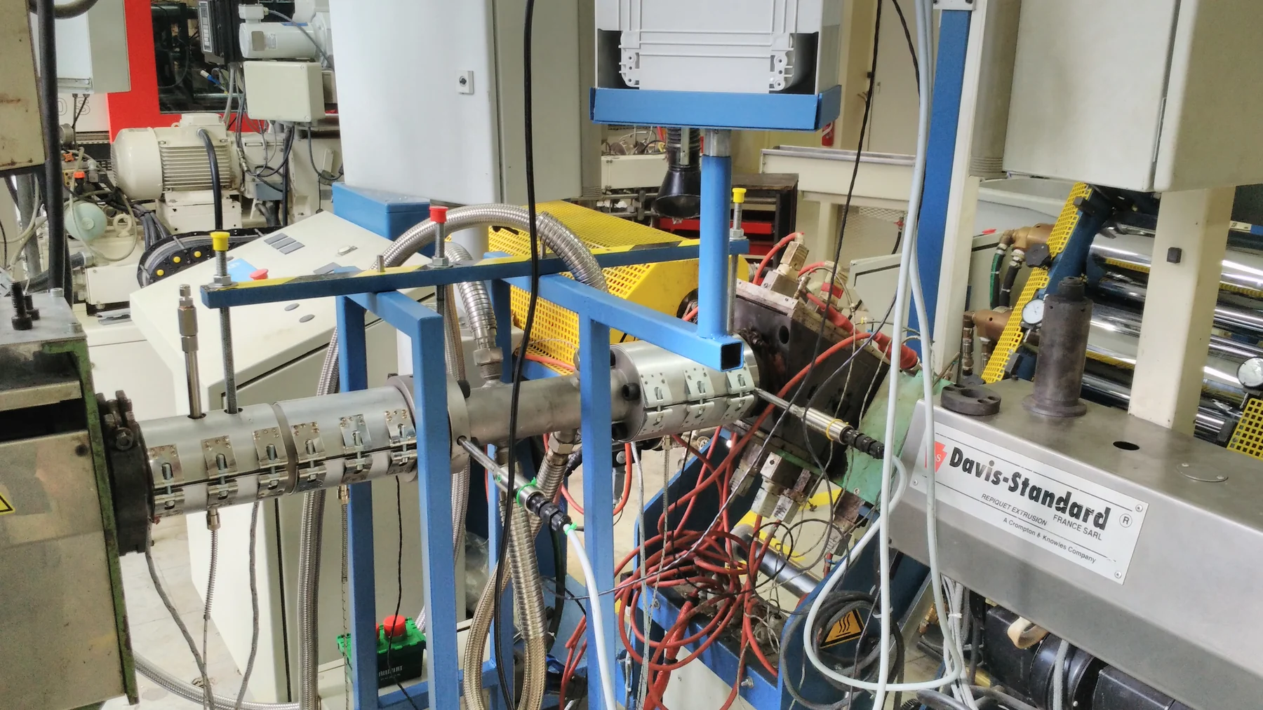 Équipement pilote d’extrusion-moussage du CRITT Polymères
